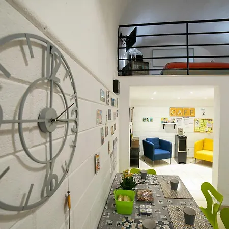 Apartment Enjoy-no Ordinary Flat