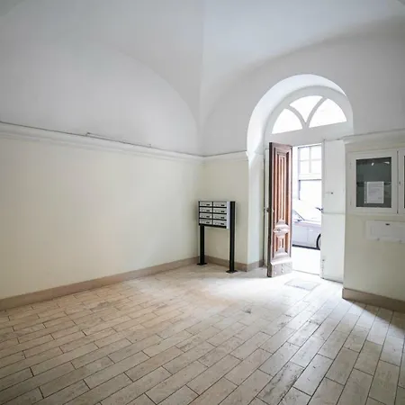 Apartment Enjoy-no Ordinary Flat